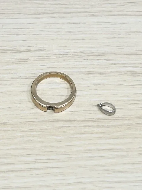 壊れたリングとトップの買取実績
