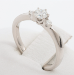 ダイヤリング 0.2ct