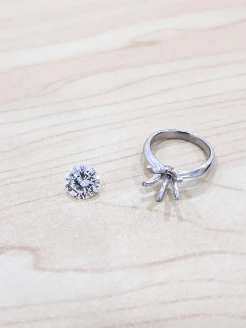 ダイヤリング 2.5ct