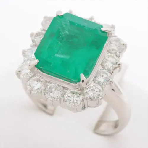 エメラルド 12.3ct